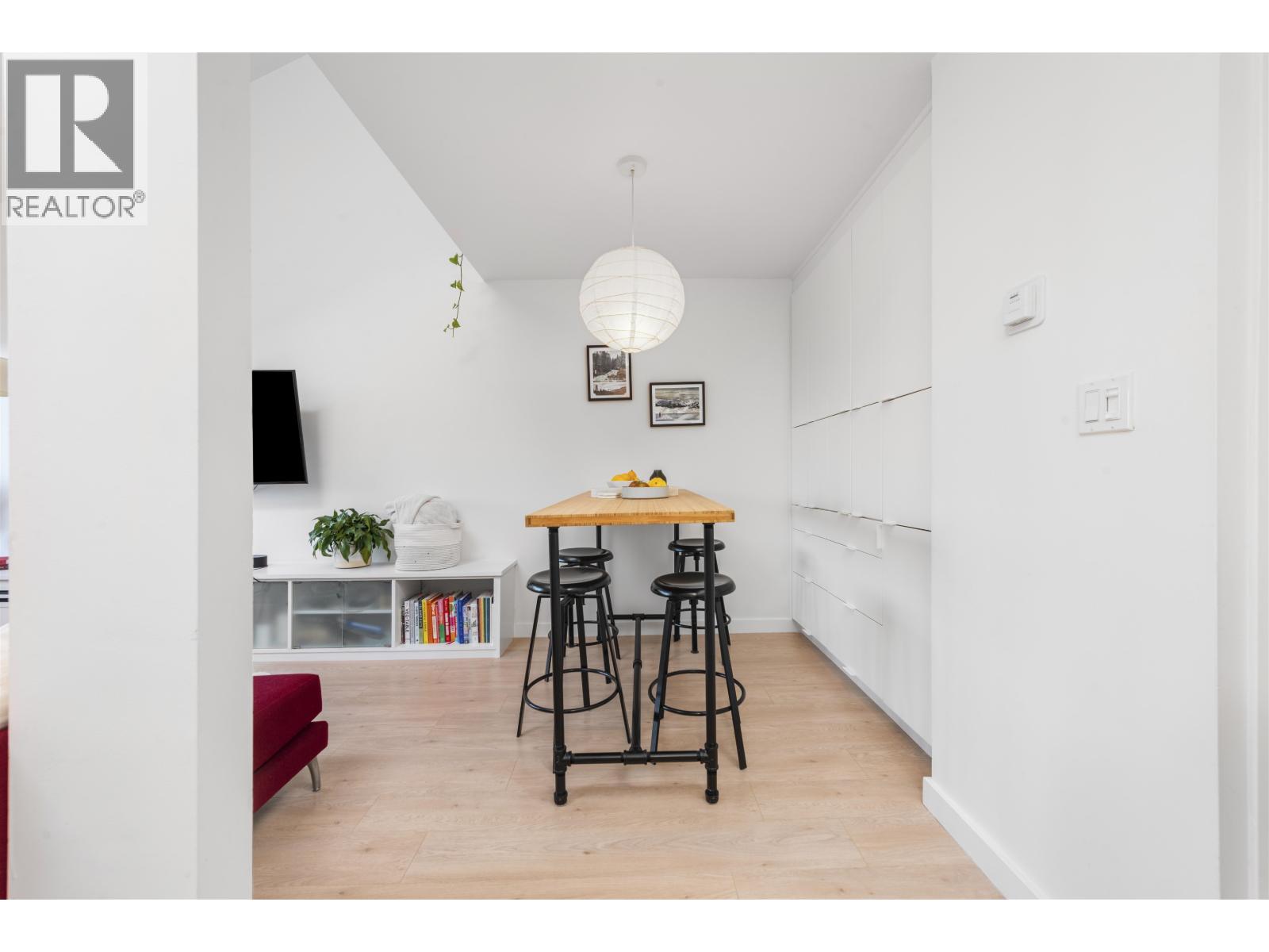 Ph7 2125 York Avenue, Vancouver, British Columbia  V6K 1C4 - Photo 3 - R3056008