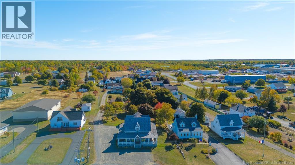 142 Saint-Pierre E Boulevard, Caraquet, New Brunswick  E1W 1B1 - Photo 34 - NB127893