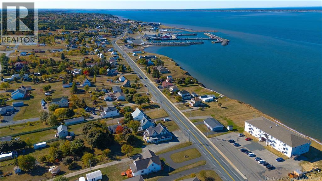 142 Saint-Pierre E Boulevard, Caraquet, New Brunswick  E1W 1B1 - Photo 38 - NB127893
