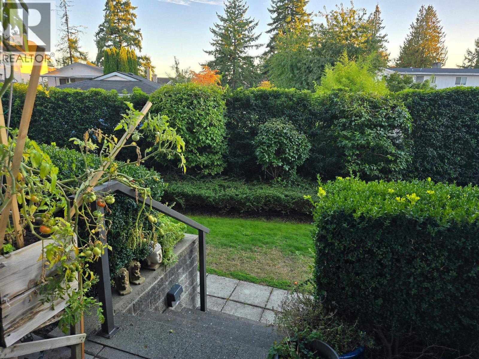 101 5288 Beresford, Burnaby, British Columbia  V5J 1H9 - Photo 4 - R3055989