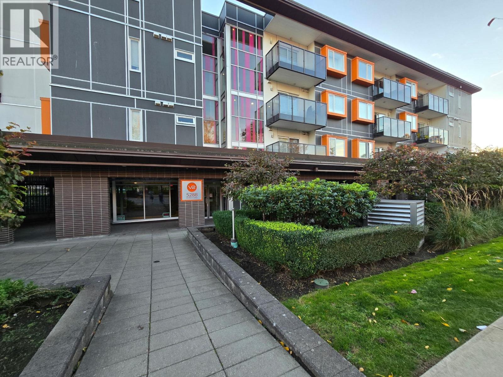 101 5288 Beresford, Burnaby, British Columbia  V5J 1H9 - Photo 5 - R3055989
