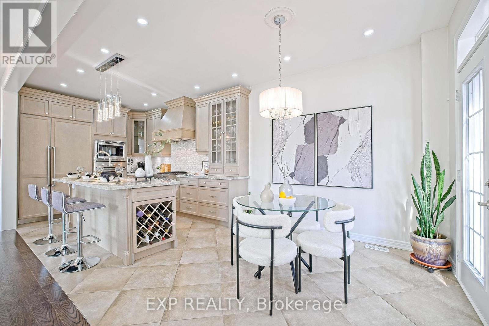 520 Dougall Avenue E, Caledon, Ontario  L7C 3Y8 - Photo 11 - W12423539