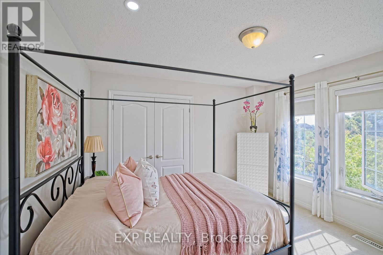 520 Dougall Avenue E, Caledon, Ontario  L7C 3Y8 - Photo 31 - W12423539