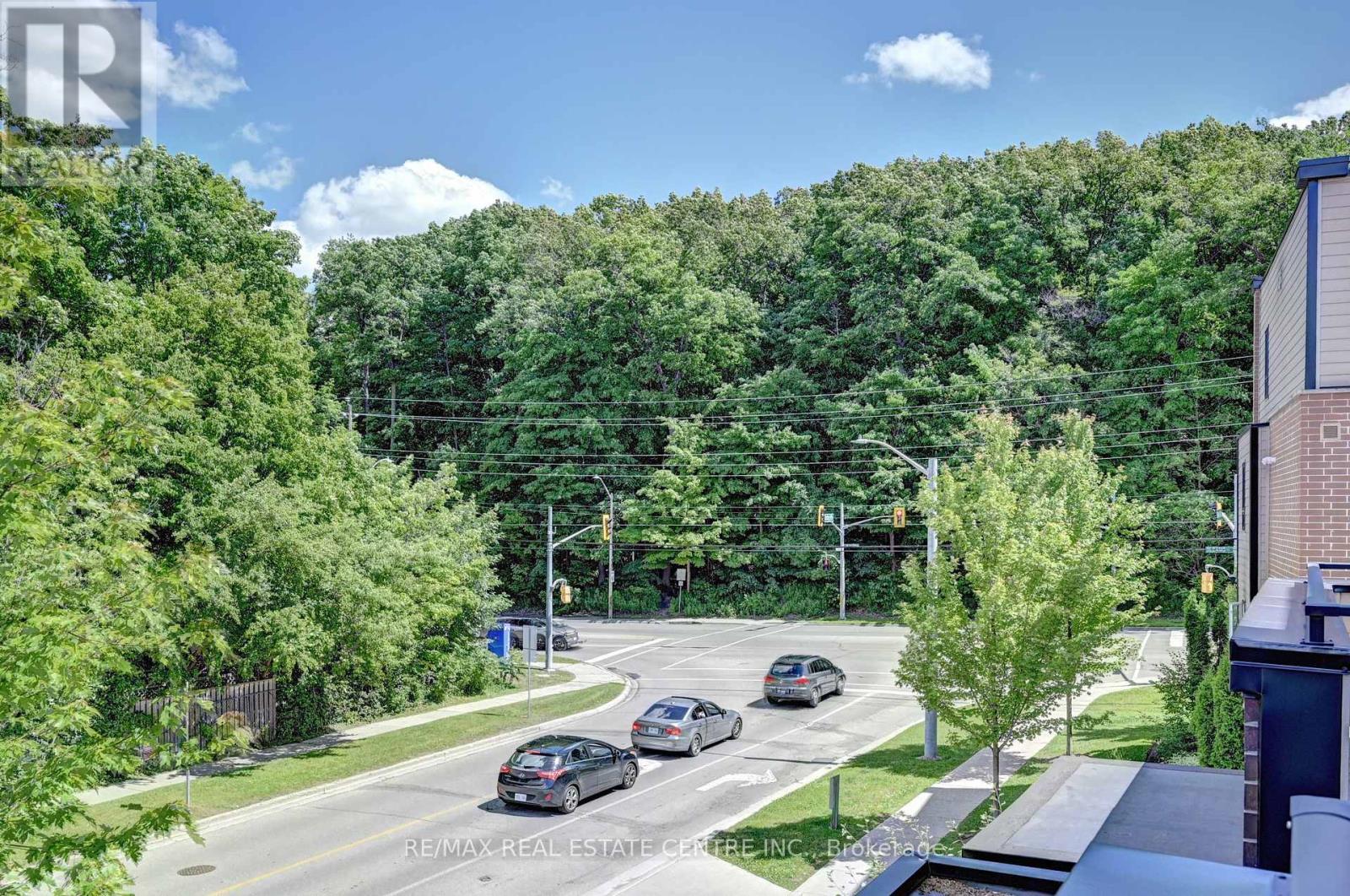 6 - 190 Century Hill Drive, Kitchener, Ontario  N2E 0G9 - Photo 19 - X12402871