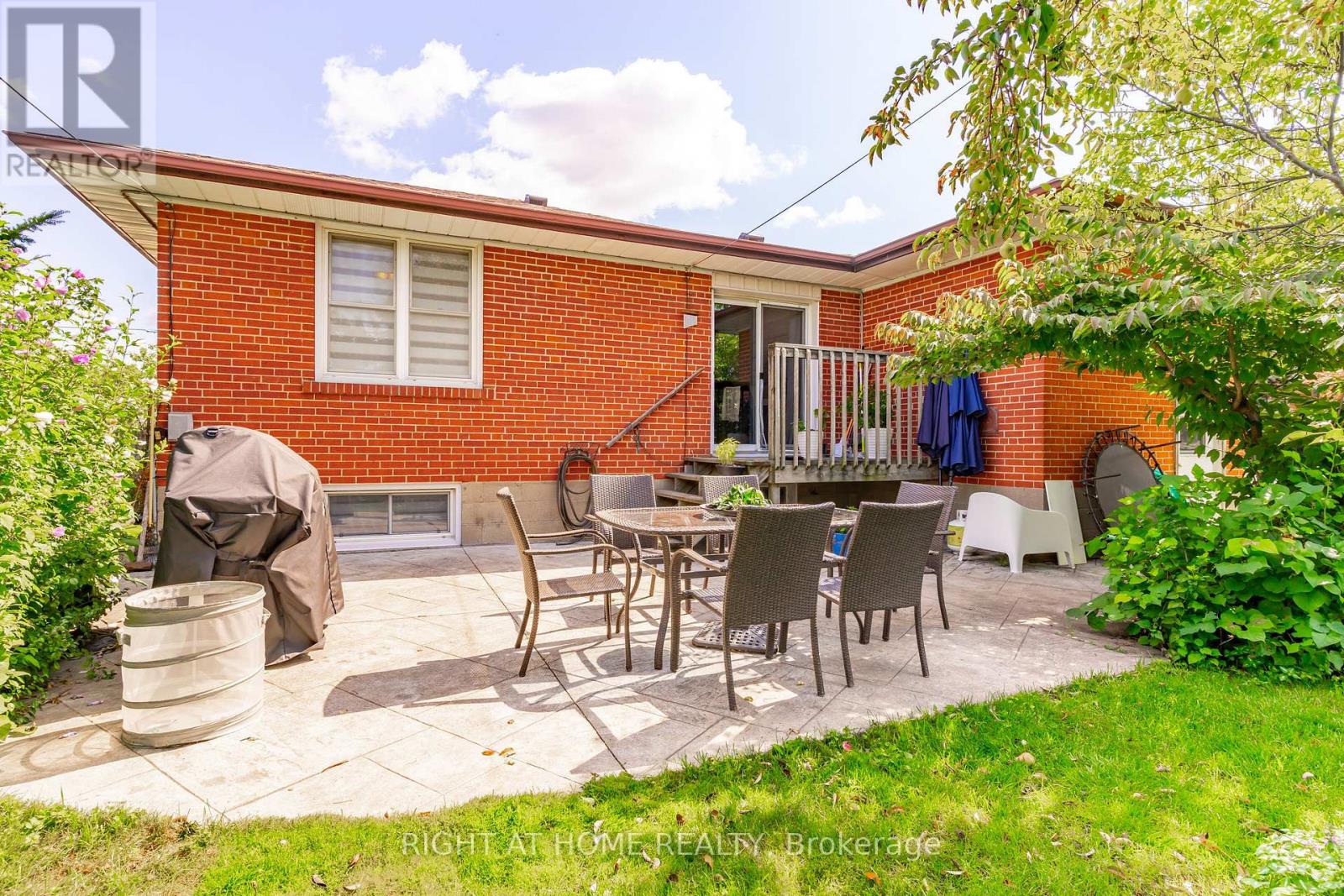 63 Allonsius Drive, Toronto, Ontario  M9C 3N6 - Photo 23 - W12448210
