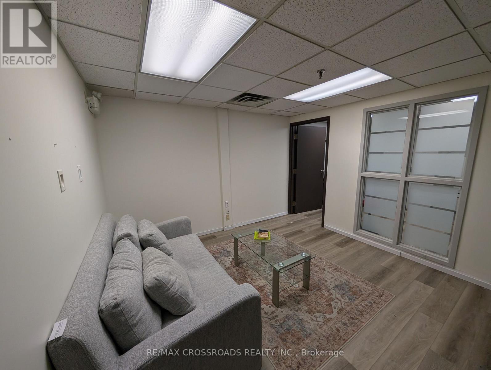 Lld - 50 Dunlop Street, Barrie, Ontario  L4M 6J9 - Photo 13 - S12448350