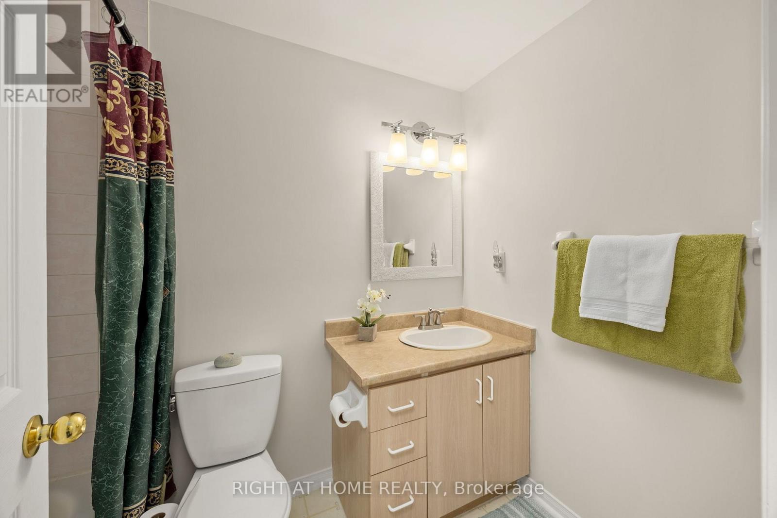 8 - 75 Strathaven Drive, Mississauga (Hurontario), Ontario  L5R 3W1 - Photo 15 - W12448341