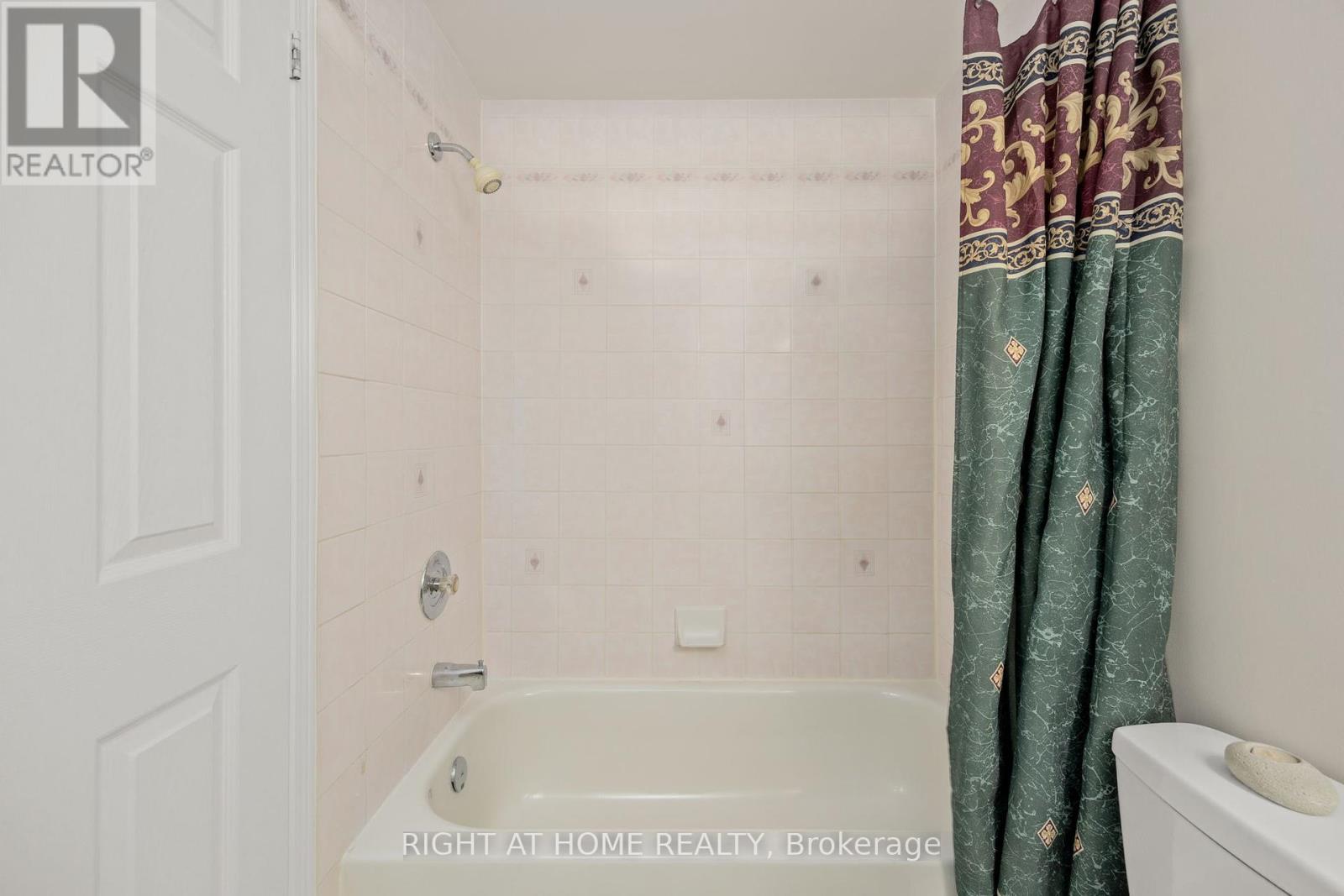 8 - 75 Strathaven Drive, Mississauga (Hurontario), Ontario  L5R 3W1 - Photo 18 - W12448341