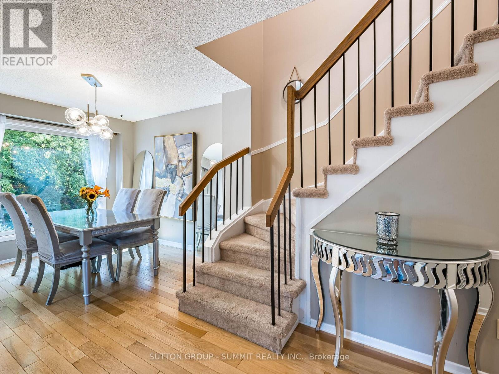 12 Pontiac Court, Brampton (Heart Lake West), Ontario  L6Z 1C1 - Photo 12 - W12448342