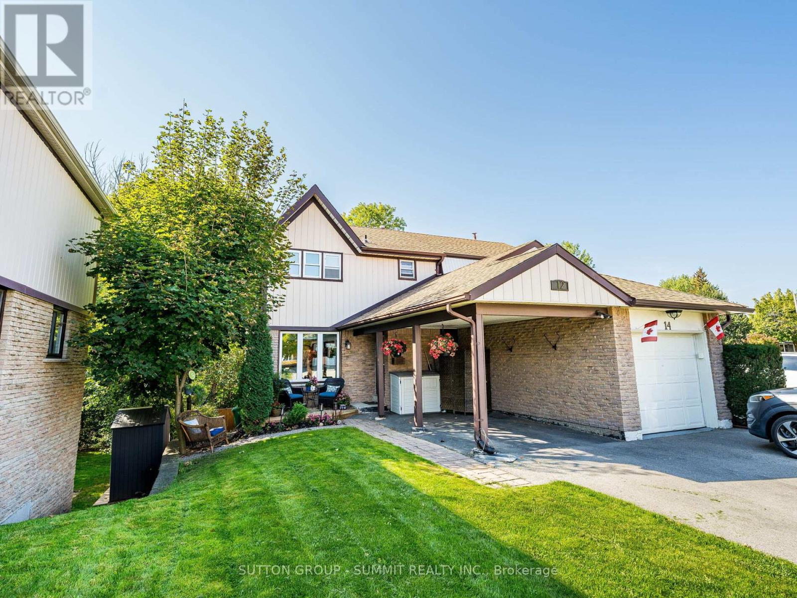 12 Pontiac Court, Brampton (Heart Lake West), Ontario  L6Z 1C1 - Photo 2 - W12448342