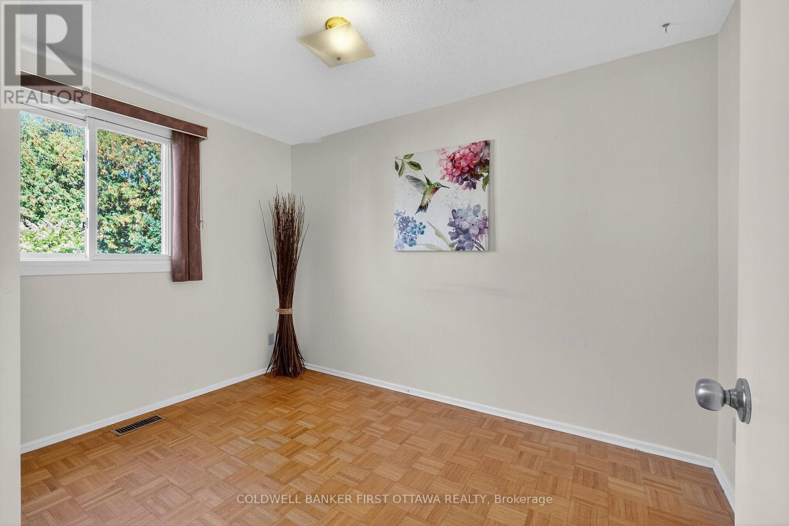 1242 - 1242 Lassiter Terrace W, Ottawa, Ontario  K1J 8N1 - Photo 15 - X12448356