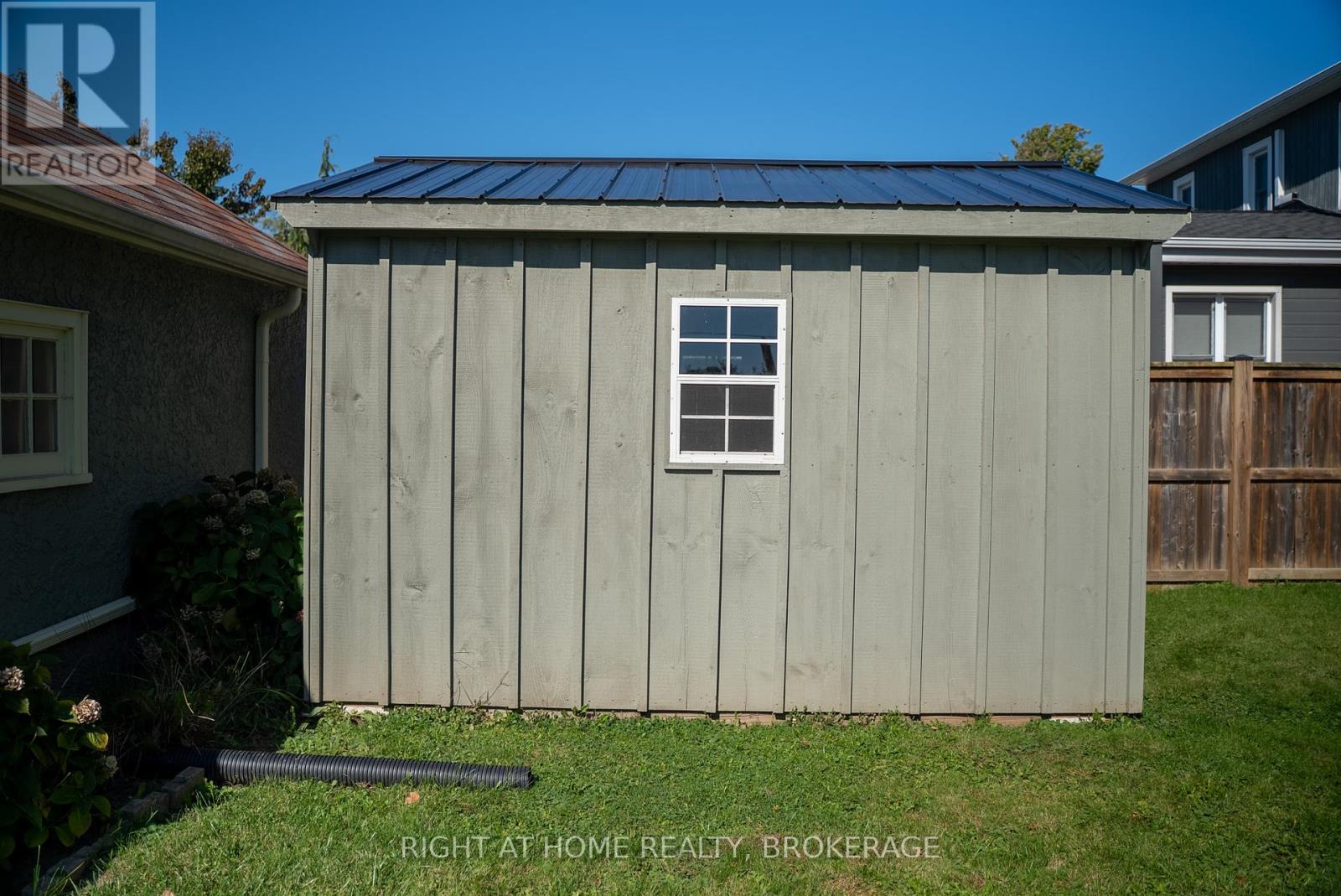 57 Edgar Street, Welland, Ontario  L3C 1S6 - Photo 10 - X12448383