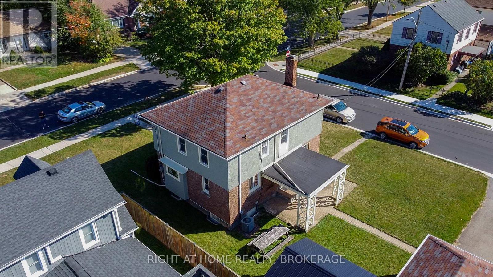 57 Edgar Street, Welland, Ontario  L3C 1S6 - Photo 16 - X12448383