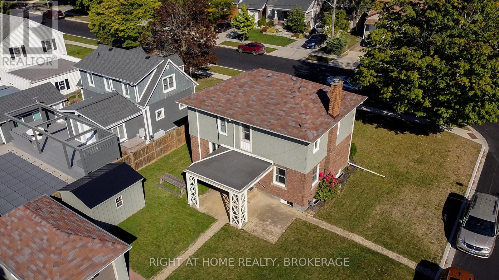 57 Edgar Street, Welland, Ontario  L3C 1S6 - Photo 17 - X12448383