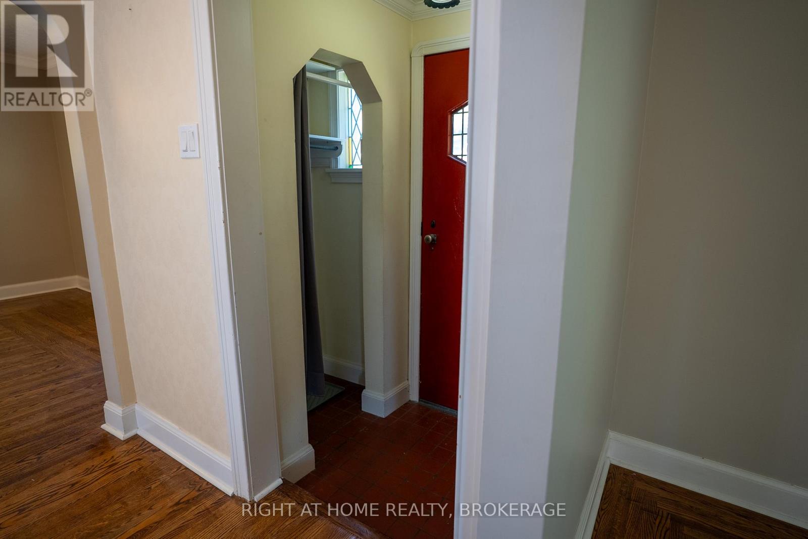 57 Edgar Street, Welland, Ontario  L3C 1S6 - Photo 19 - X12448383