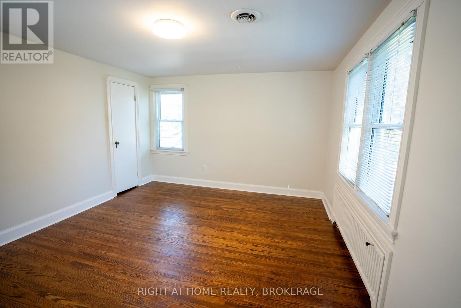 57 Edgar Street, Welland, Ontario  L3C 1S6 - Photo 41 - X12448383
