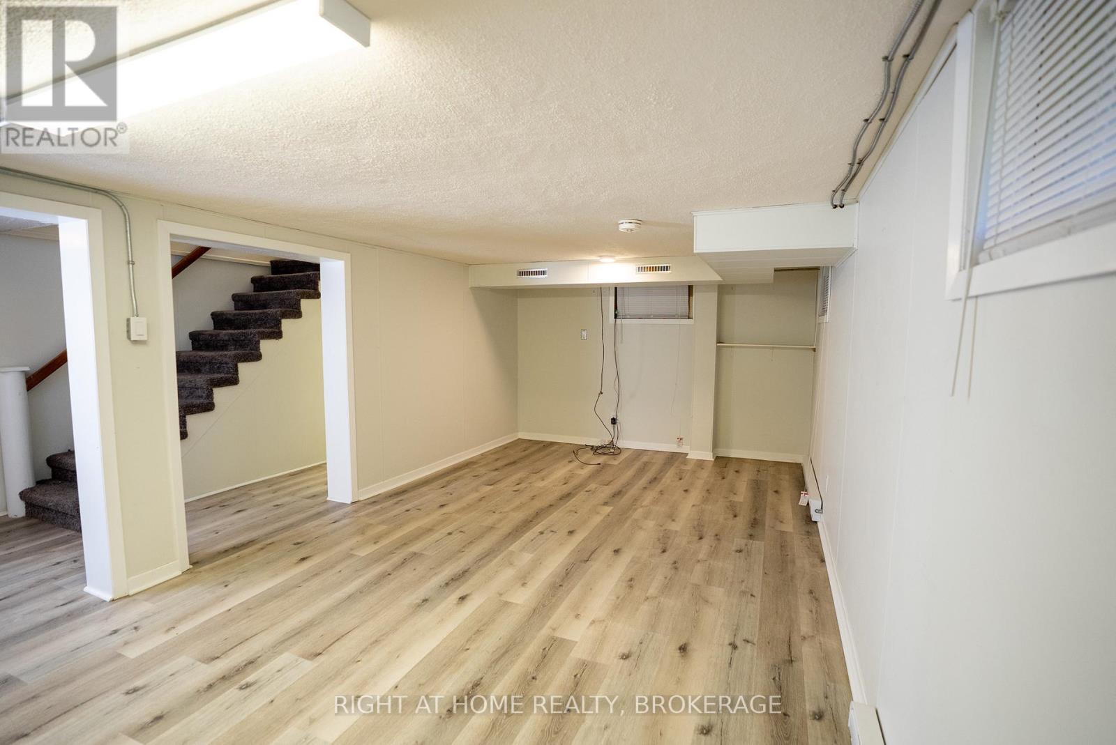 57 Edgar Street, Welland, Ontario  L3C 1S6 - Photo 46 - X12448383