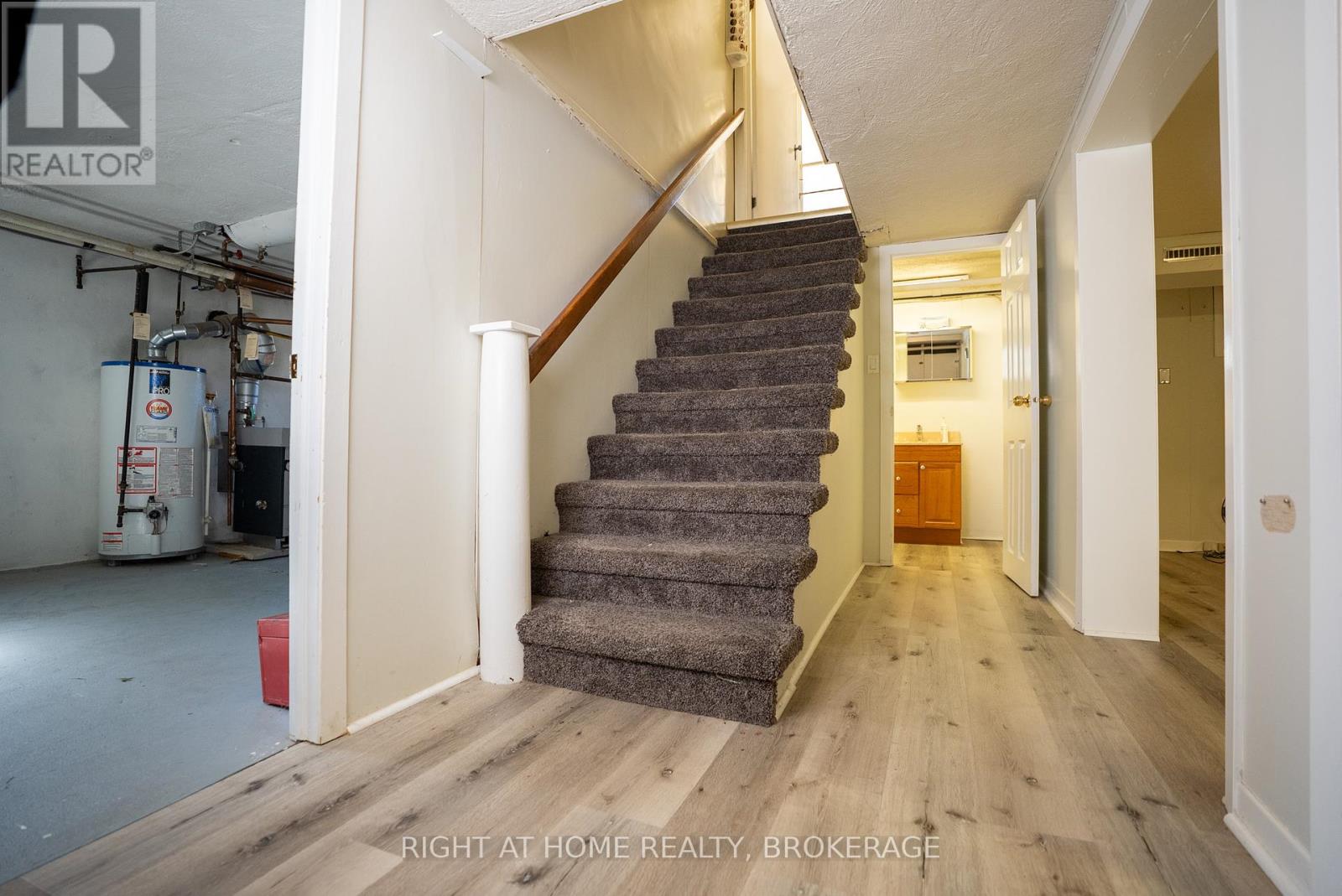 57 Edgar Street, Welland, Ontario  L3C 1S6 - Photo 48 - X12448383