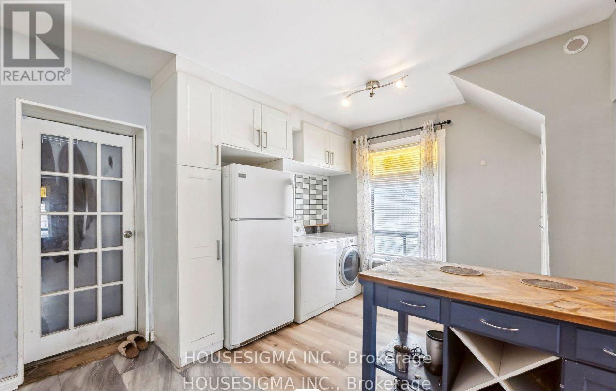 635 Brown Street, Peterborough, Ontario  K9J 4K6 - Photo 11 - X12448339