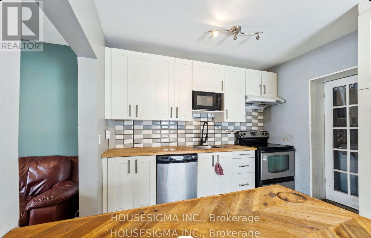 635 Brown Street, Peterborough, Ontario  K9J 4K6 - Photo 9 - X12448339