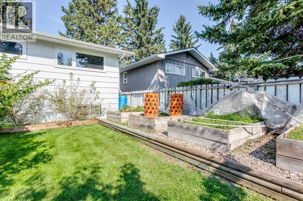 724 Wilton Place Se, Calgary, Alberta  T2J 2G3 - Photo 9 - A2259926