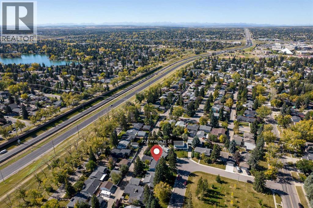 724 Wilton Place Se, Calgary, Alberta  T2J 2G3 - Photo 5 - A2259926