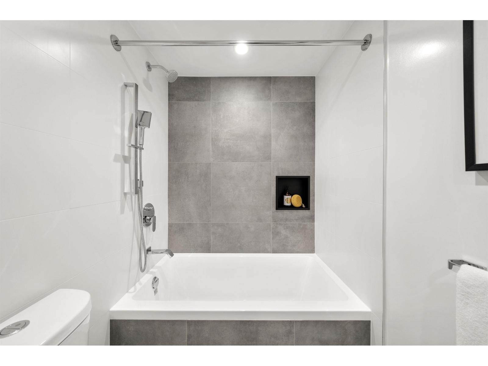 1701 13745 George Junction, Surrey, British Columbia  V3T 4Y3 - Photo 21 - R3043464