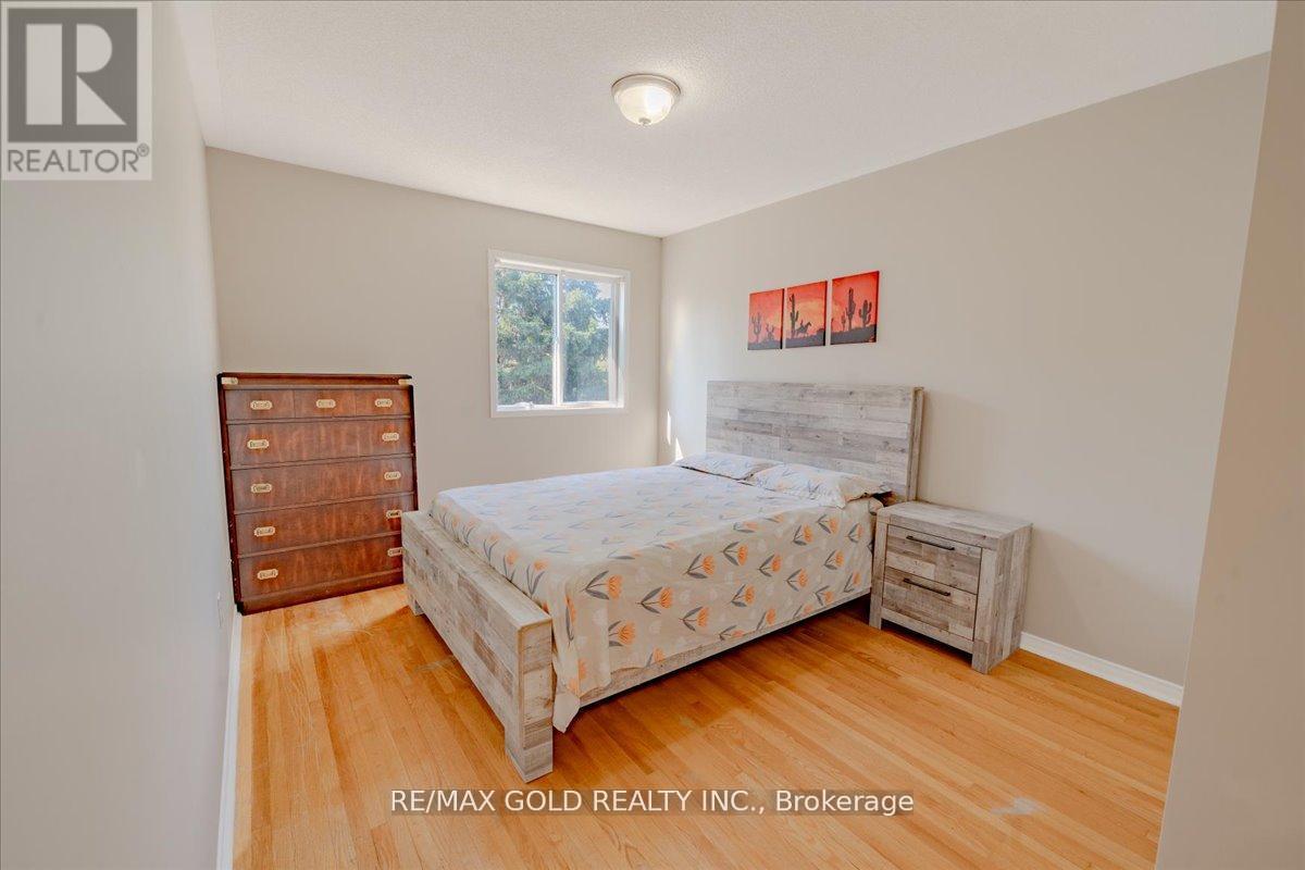21 Townley Crescent, Brampton, Ontario  L6Z 4S9 - Photo 25 - W12320469