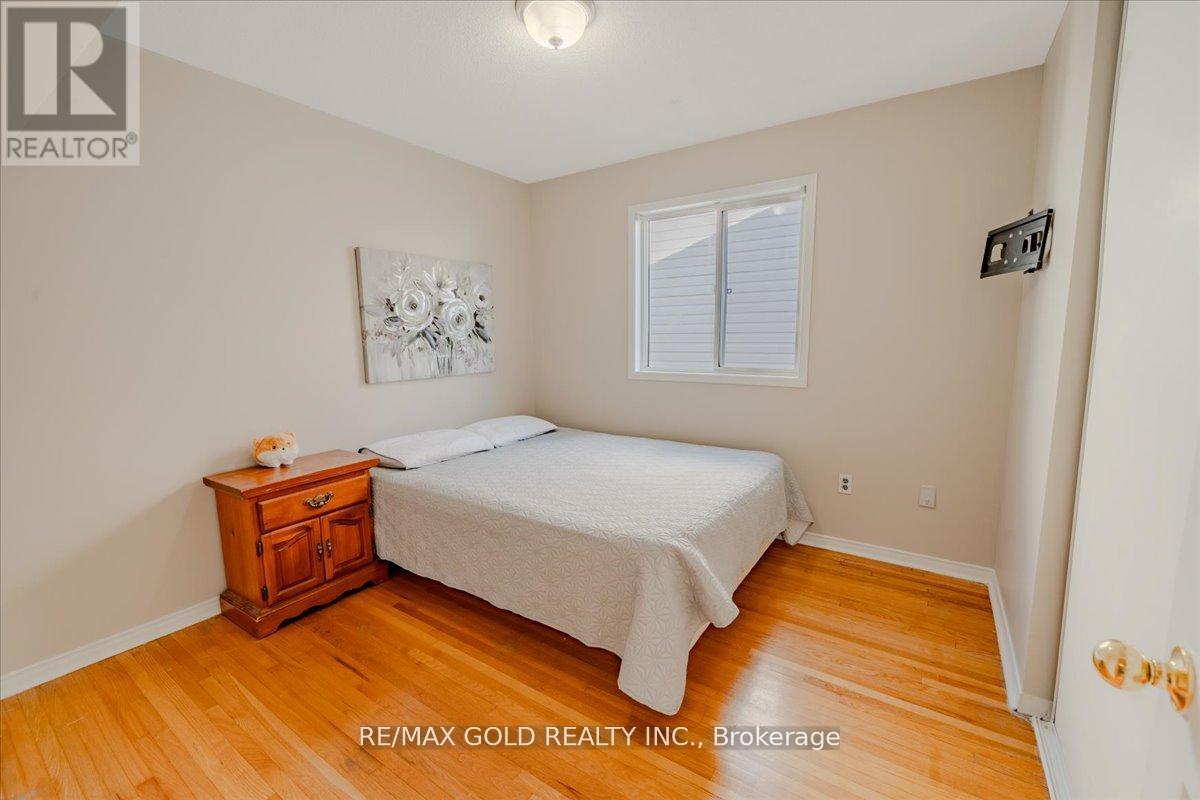 21 Townley Crescent, Brampton, Ontario  L6Z 4S9 - Photo 23 - W12320469