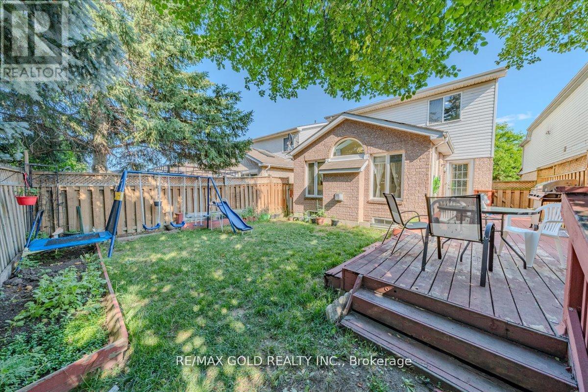 21 Townley Crescent, Brampton, Ontario  L6Z 4S9 - Photo 40 - W12320469