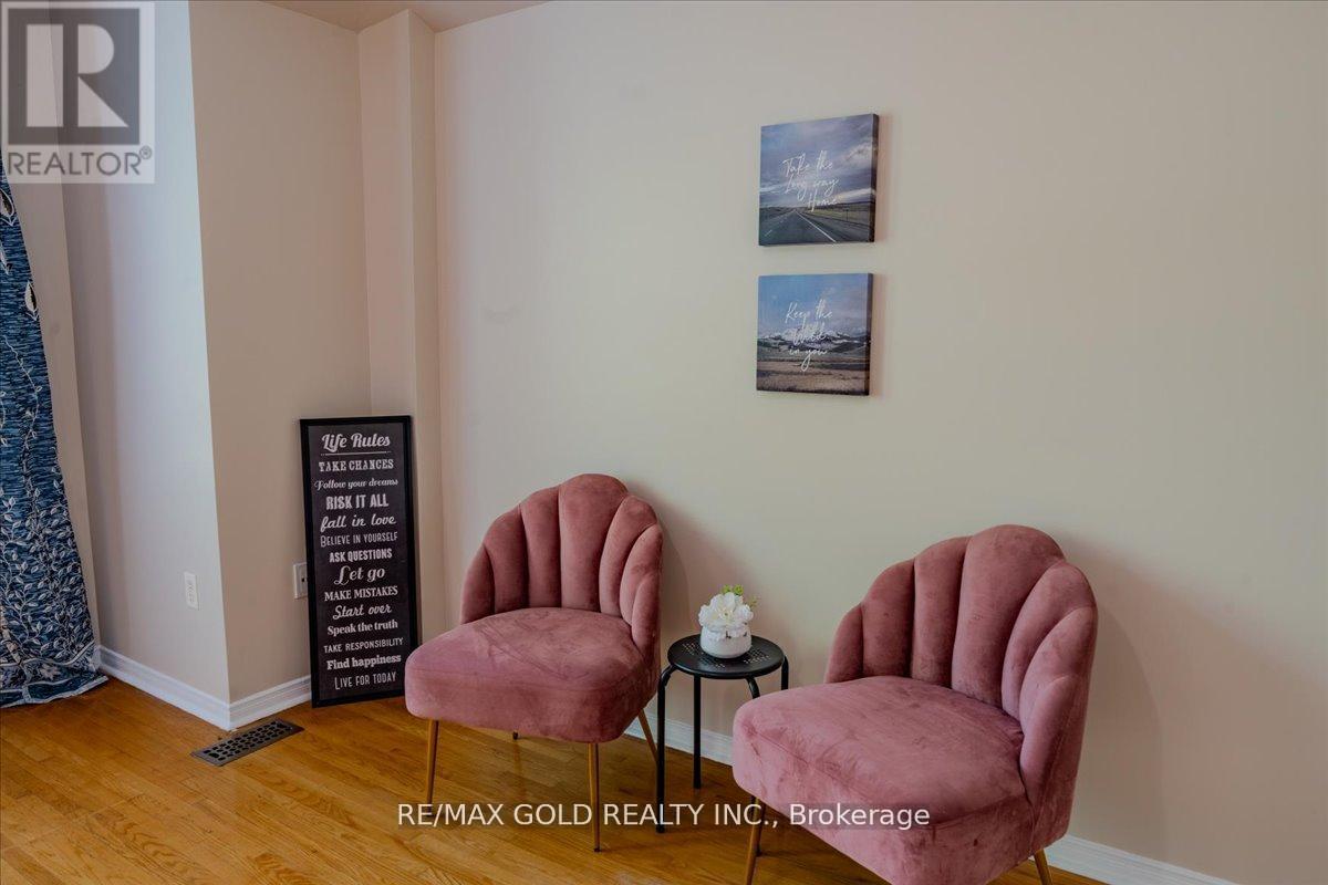21 Townley Crescent, Brampton, Ontario  L6Z 4S9 - Photo 22 - W12320469