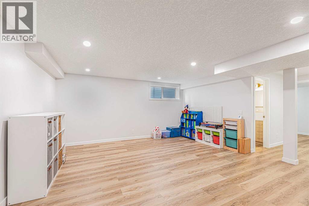 235 Tuscany Ridge View Nw, Calgary, Alberta  T3L 2J2 - Photo 36 - A2260272