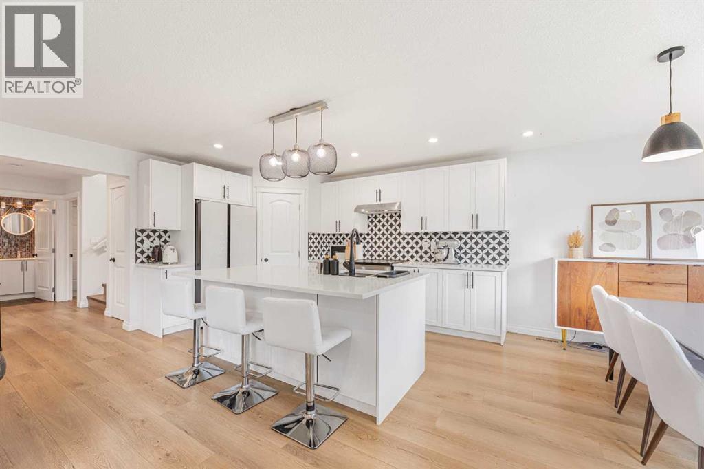 235 Tuscany Ridge View Nw, Calgary, Alberta  T3L 2J2 - Photo 2 - A2260272