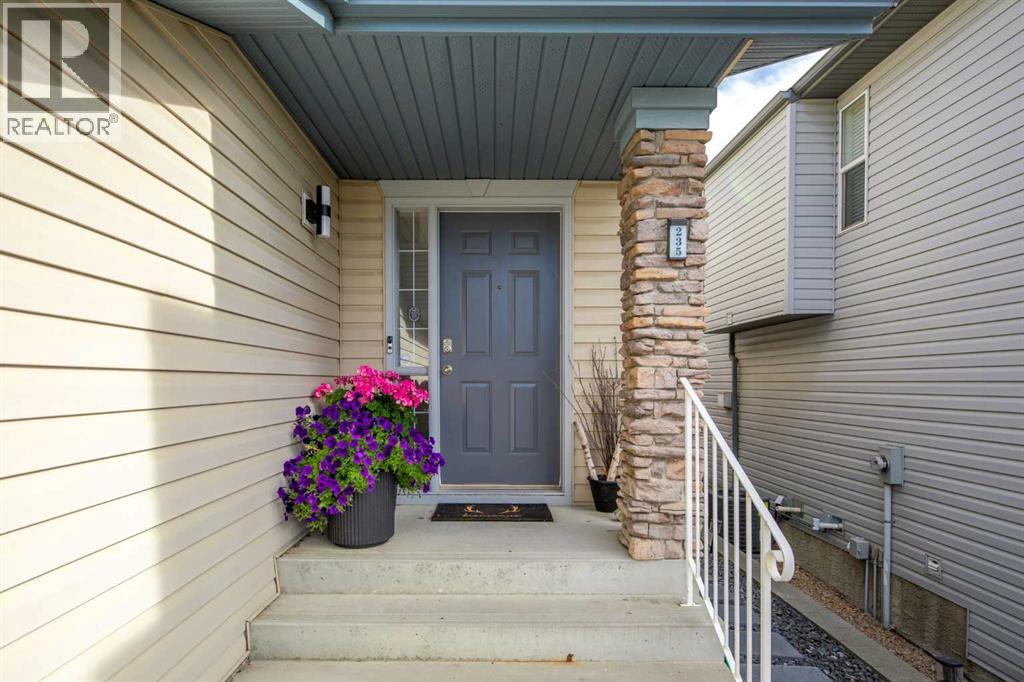 235 Tuscany Ridge View Nw, Calgary, Alberta  T3L 2J2 - Photo 5 - A2260272