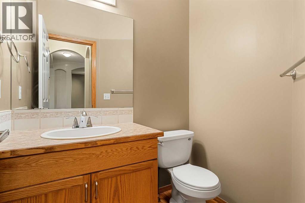 28 Bow Ridge Link, Cochrane, Alberta  T4C 1V4 - Photo 12 - A2261551