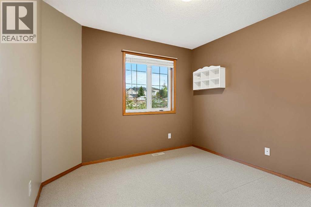 28 Bow Ridge Link, Cochrane, Alberta  T4C 1V4 - Photo 19 - A2261551