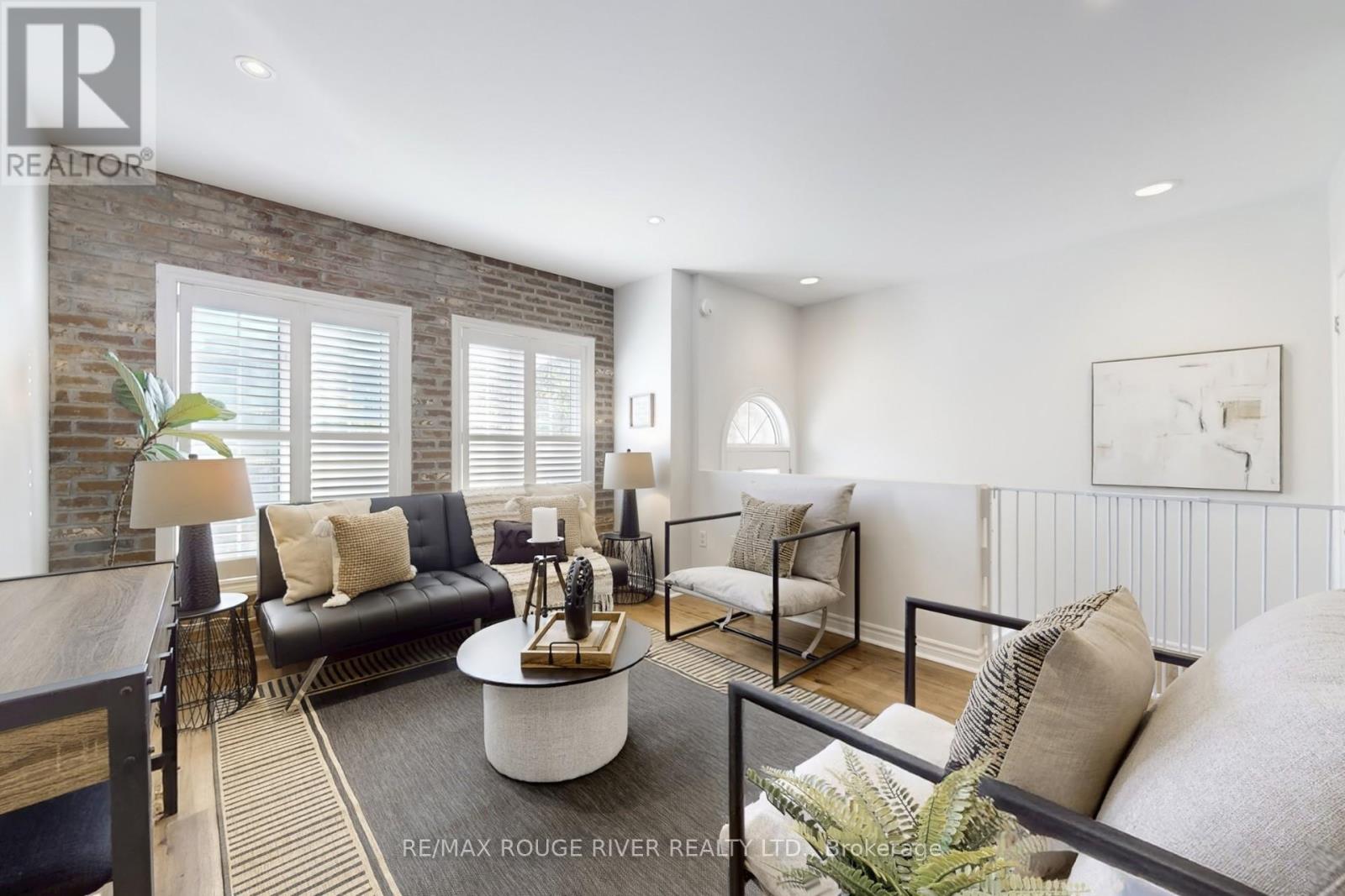20 Rodeo Court, Toronto, Ontario  M2M 4M3 - Photo 3 - C12448357
