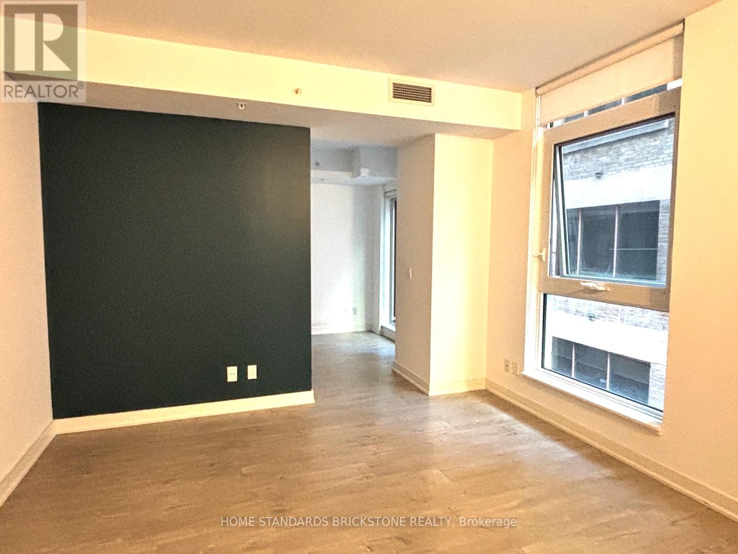 301 - 30 Nelson Street, Toronto, Ontario  M5V 0H5 - Photo 15 - C12448360