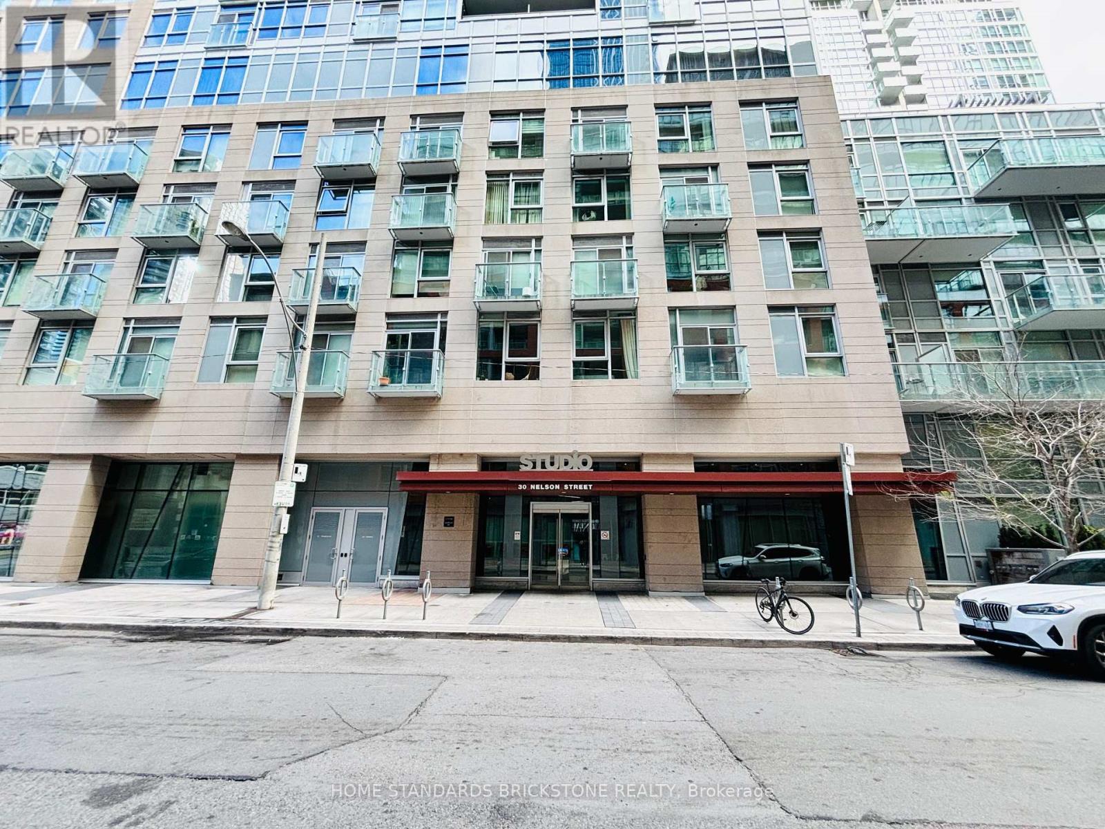 301 - 30 Nelson Street, Toronto, Ontario  M5V 0H5 - Photo 19 - C12448360
