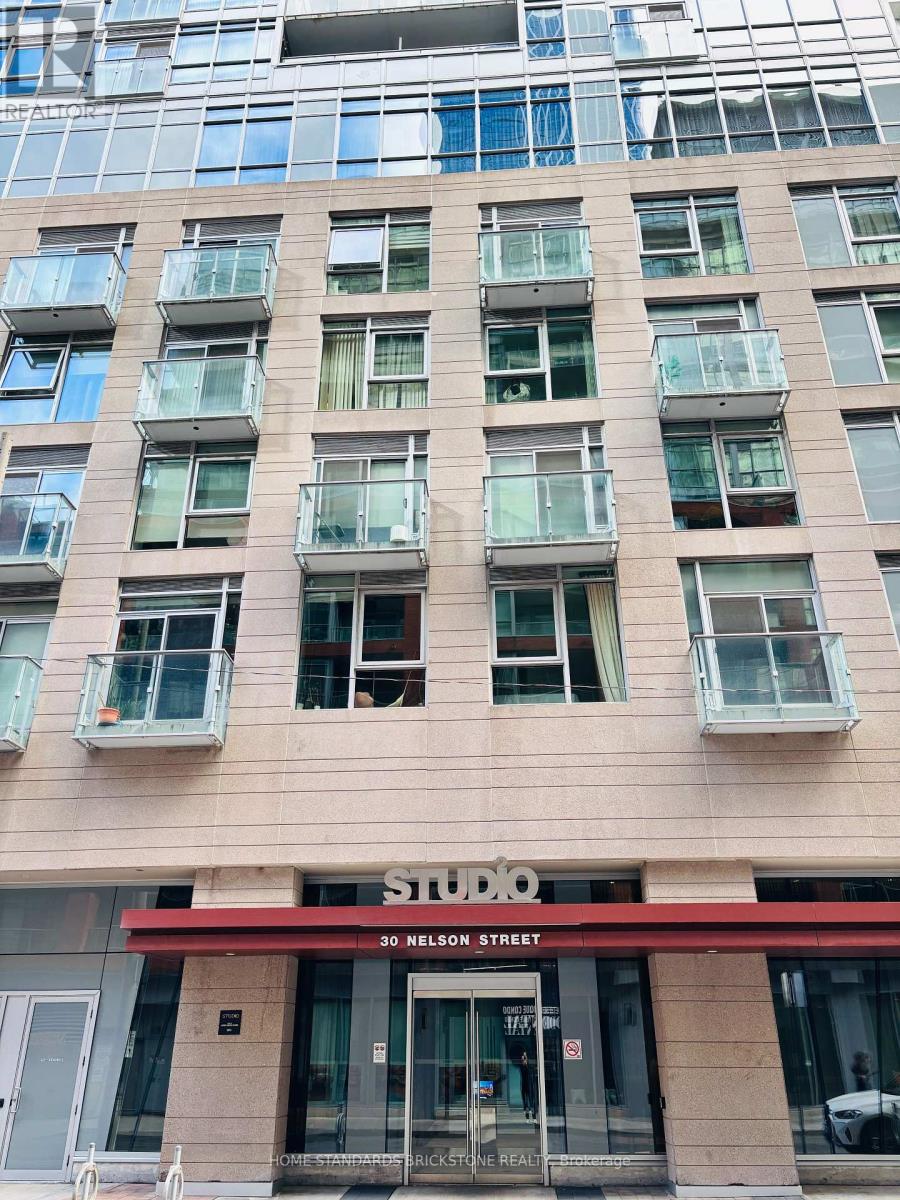 301 - 30 Nelson Street, Toronto, Ontario  M5V 0H5 - Photo 21 - C12448360