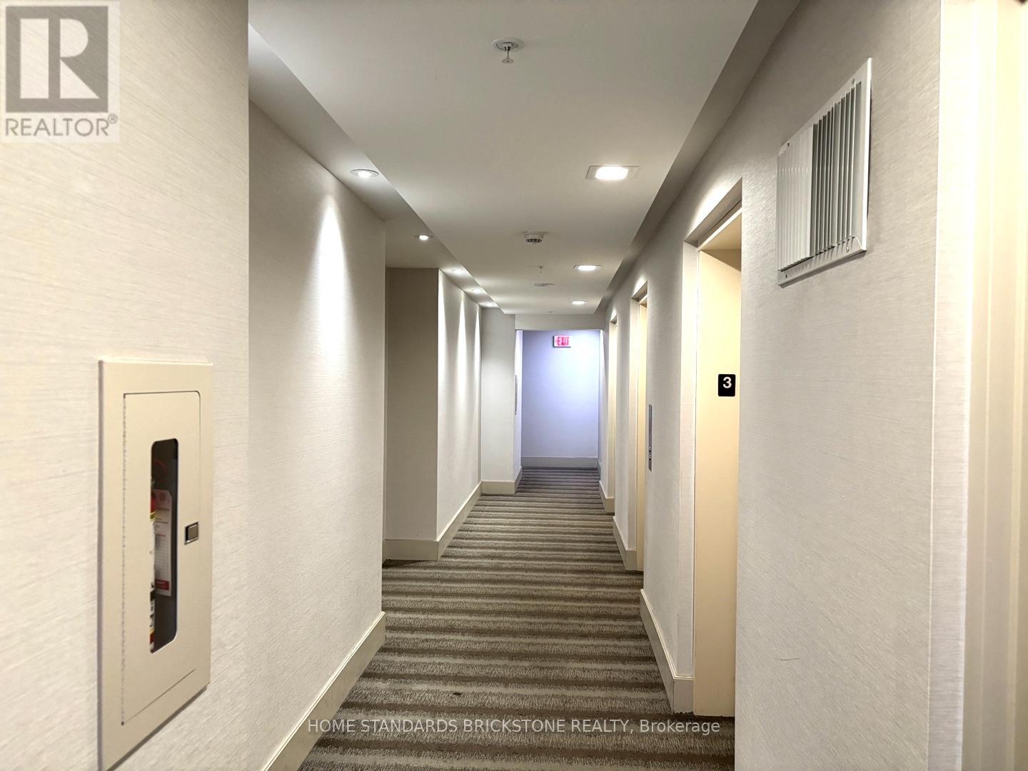 301 - 30 Nelson Street, Toronto, Ontario  M5V 0H5 - Photo 7 - C12448360