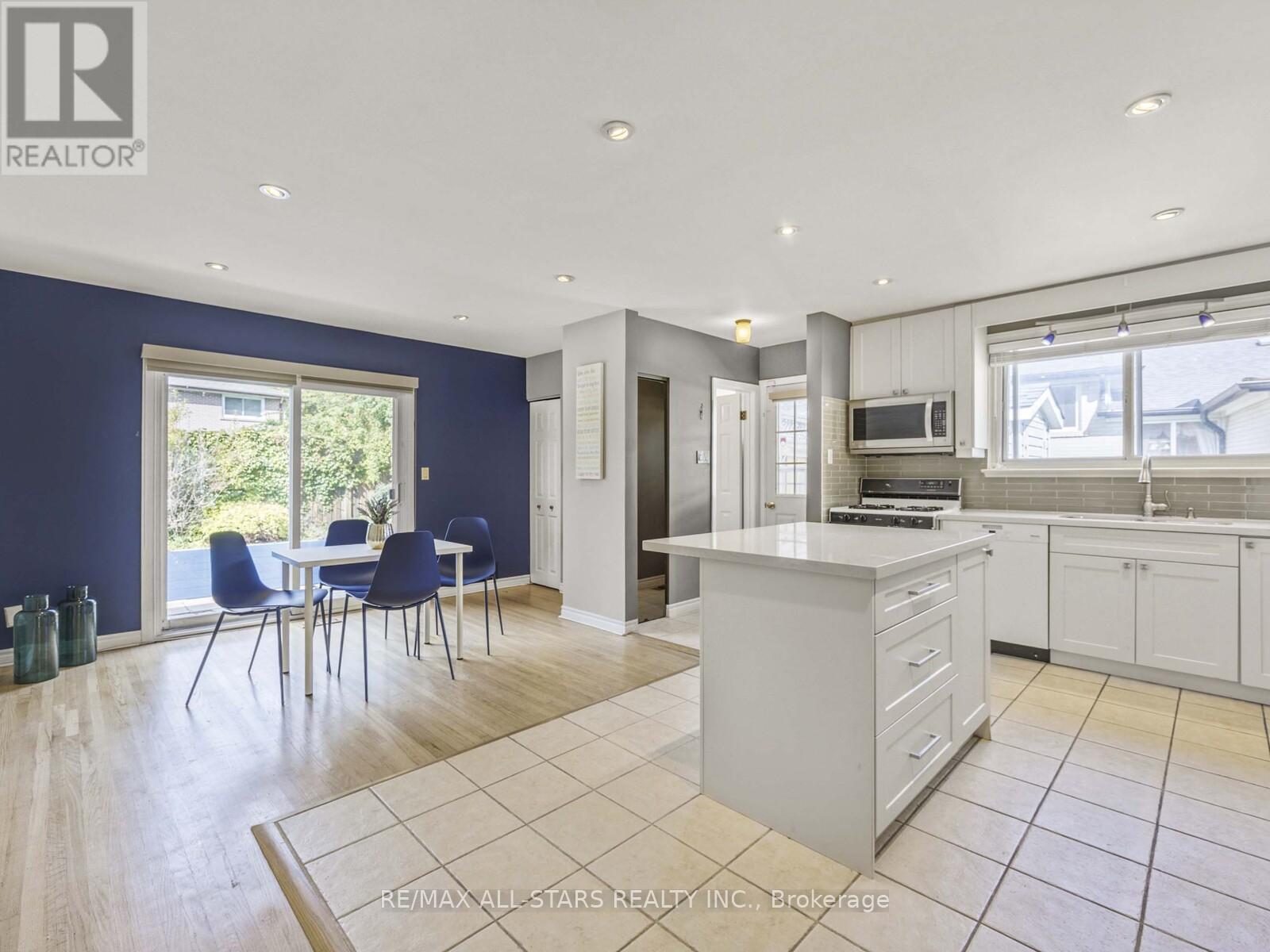 220 Catalina Drive, Toronto (Guildwood), Ontario  M1E 1B7 - Photo 15 - E12448355