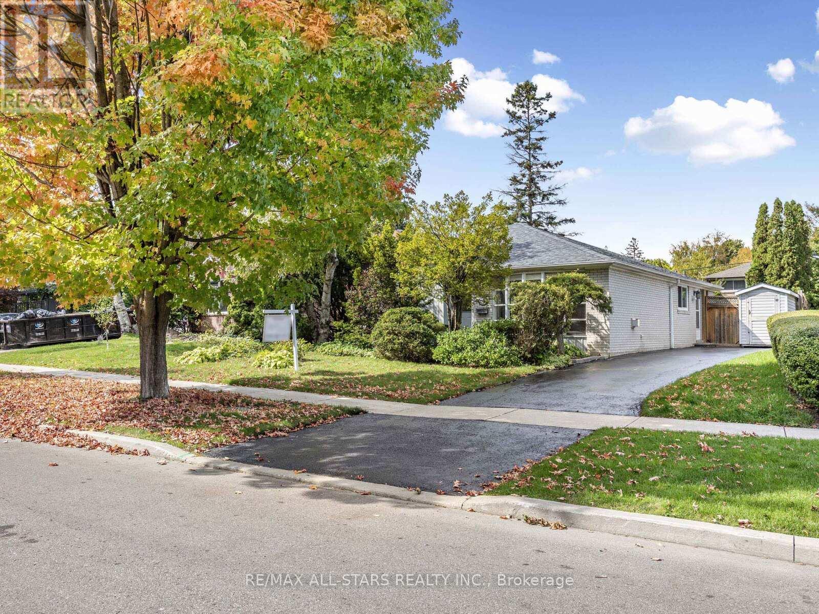 220 Catalina Drive, Toronto (Guildwood), Ontario  M1E 1B7 - Photo 4 - E12448355
