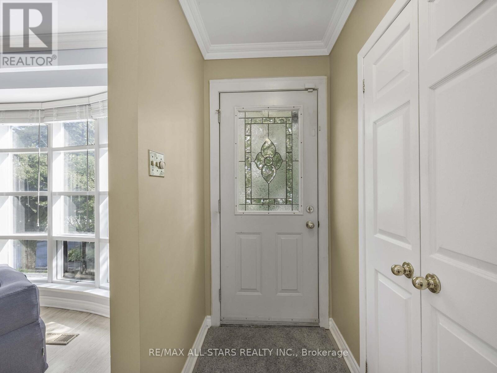 220 Catalina Drive, Toronto (Guildwood), Ontario  M1E 1B7 - Photo 6 - E12448355