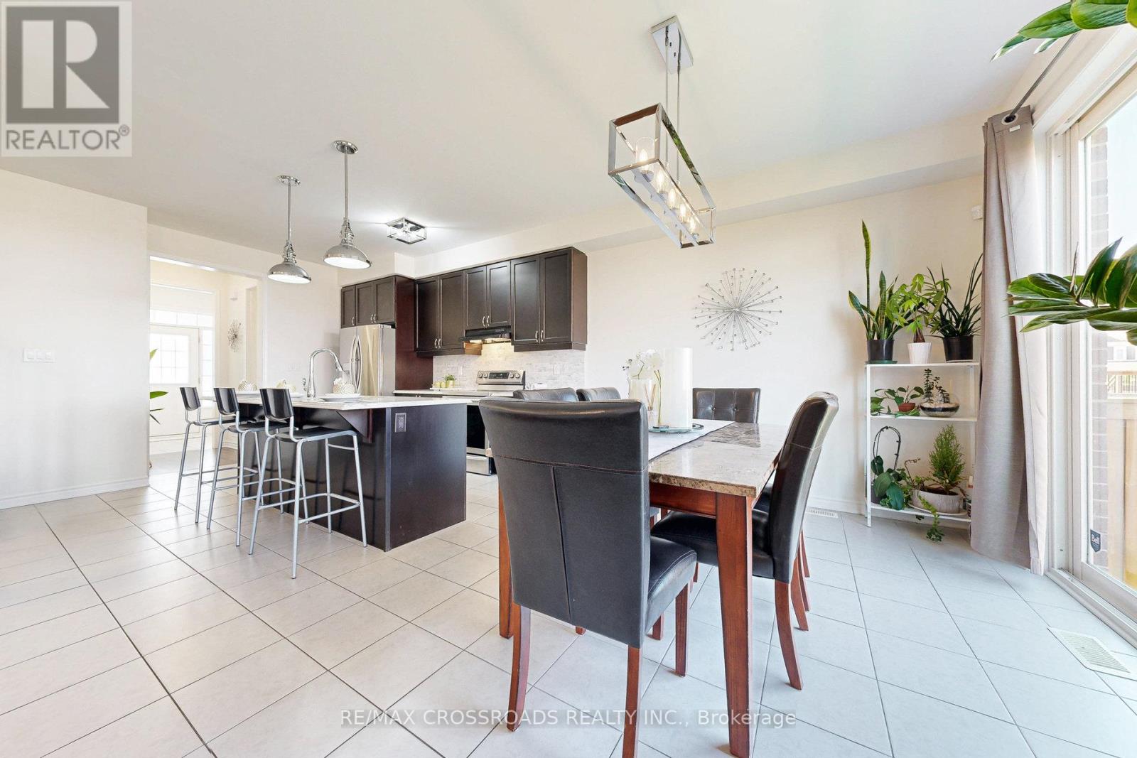 15 Littlebeck Crescent, Whitby, Ontario  L1P 0G3 - Photo 12 - E12448379