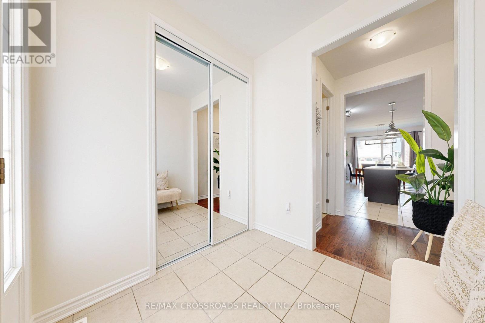 15 Littlebeck Crescent, Whitby, Ontario  L1P 0G3 - Photo 4 - E12448379