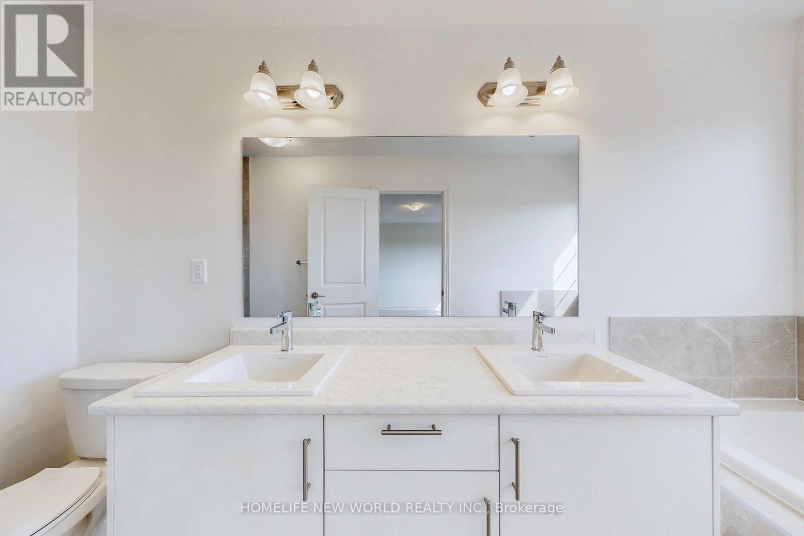 18 Velvet Drive, Whitby, Ontario  L1P 0P6 - Photo 21 - E12448387