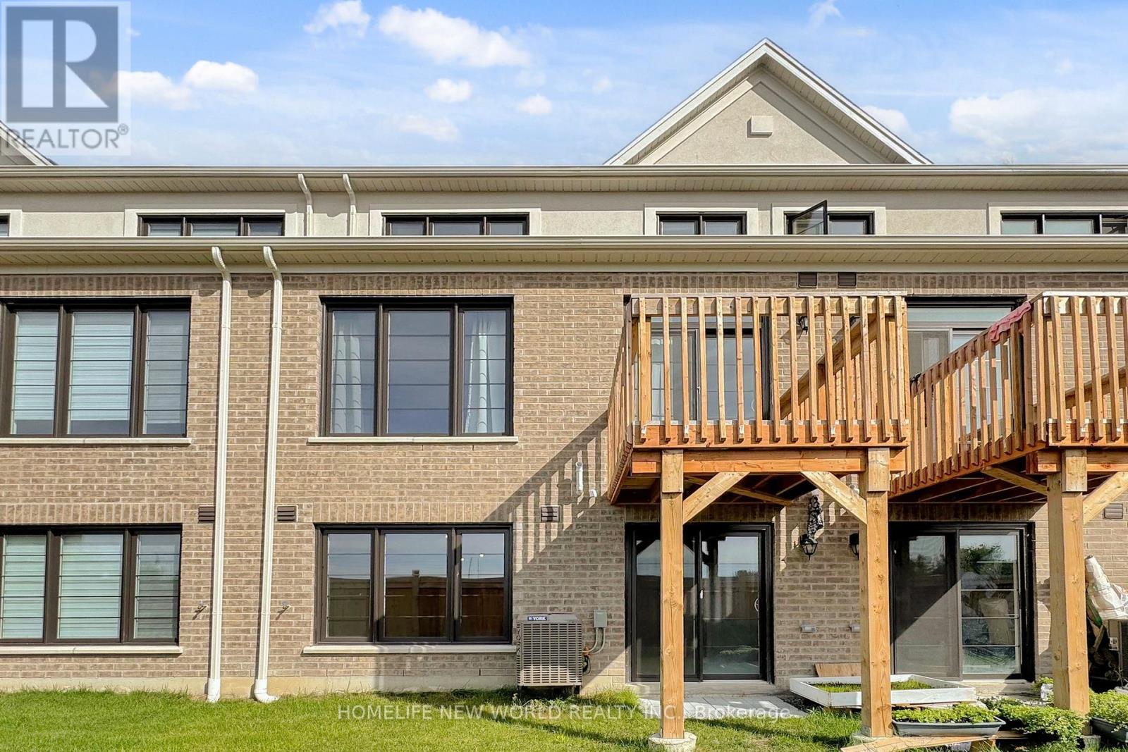 18 Velvet Drive, Whitby, Ontario  L1P 0P6 - Photo 32 - E12448387
