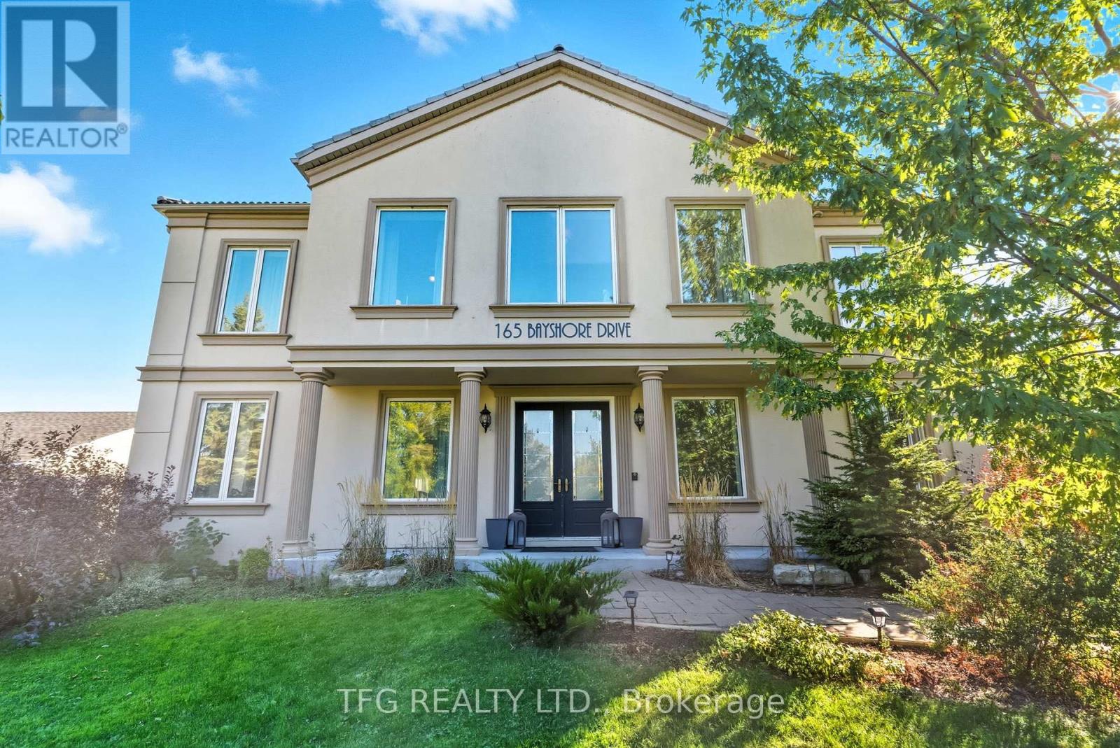 165 Bayshore Drive, Ramara, Ontario  L0K 1B0 - Photo 2 - S12448409