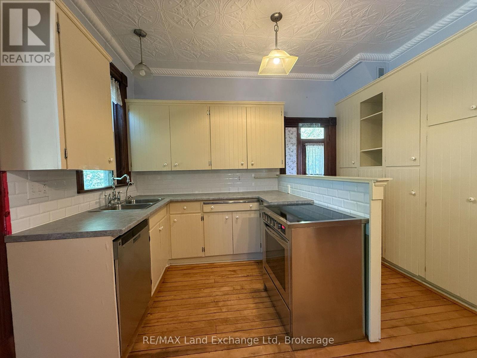 84947 Bluewater Highway, Ashfield-Colborne-Wawanosh, Ontario  N7A 3X9 - Photo 20 - X12448405